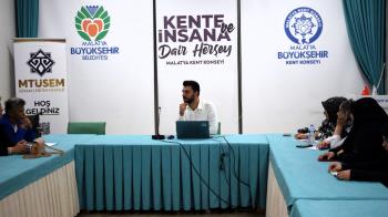 Sivil Toplum Atölyeleri’nin Üçüncü Dersinde “STK’da Kriz Yönetimi” konusu ele alındı