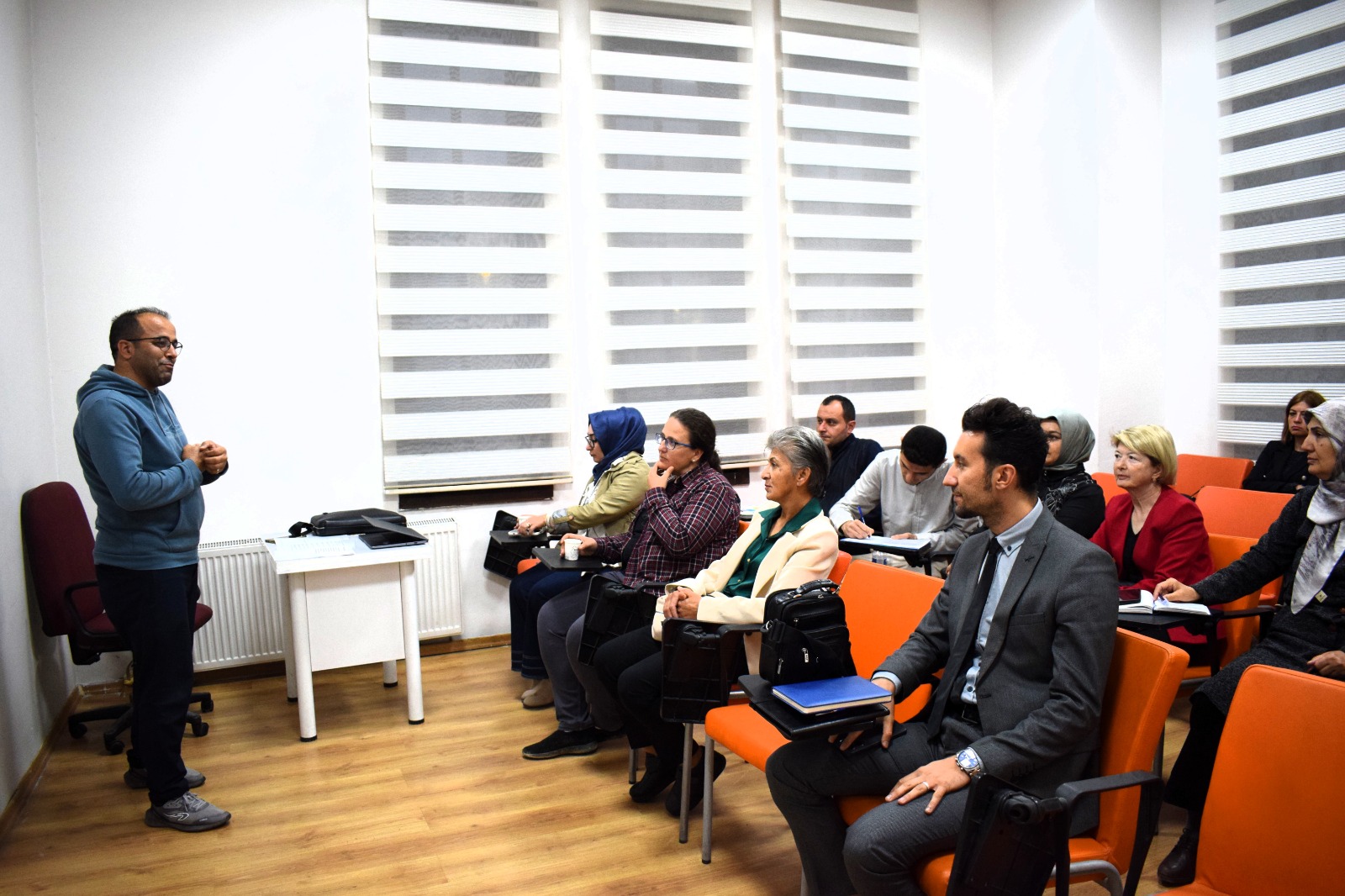 Sivil Toplum Atölyeleri’nin Dördüncü Dersinde “STK Kamu ve Özel Sektör İş Birliği”  Konusu ele Alındı