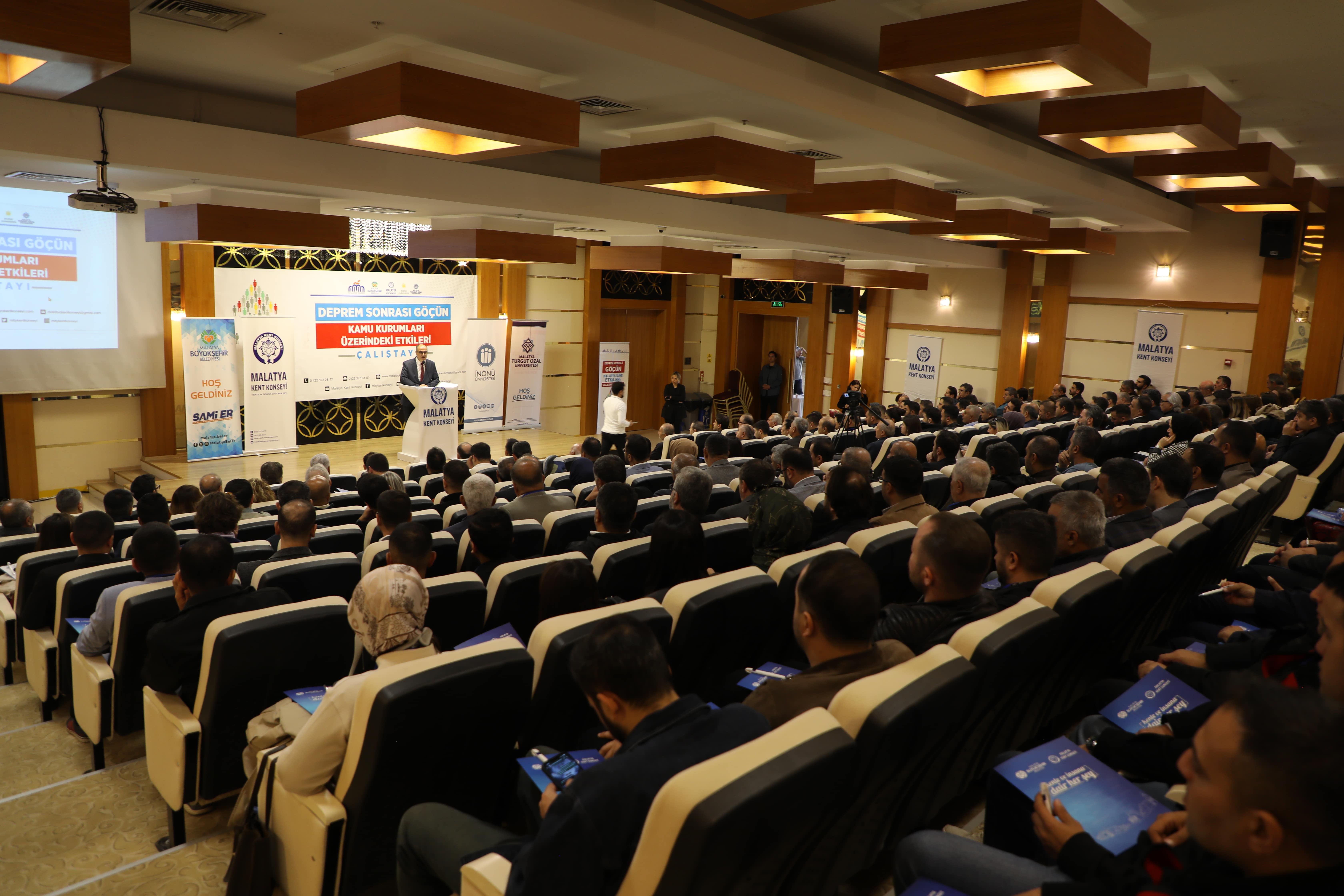 “Deprem Nedenli Göçün Kamu Kurumlarına Etkisi Çalıştayı” Yoğun Katılımla Gerçekleşti