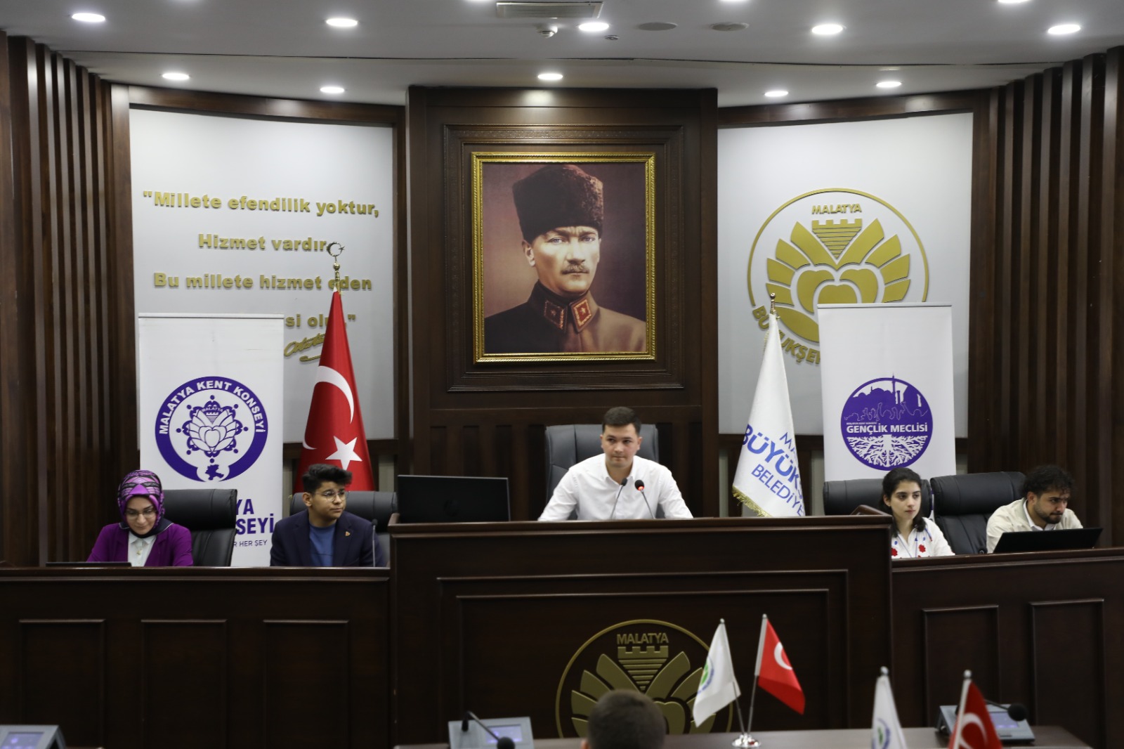 Genç Meclis Üyeleri Nisan Ayı Toplantısını Gerçekleştirdi
