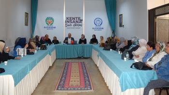 Kadın Meclisi Üyelerine “Köklü Bilgelikten Günümüze GETAT” Konferansı